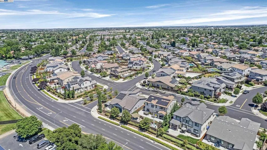 390 Fletcher Lane, Brentwood, California 94513