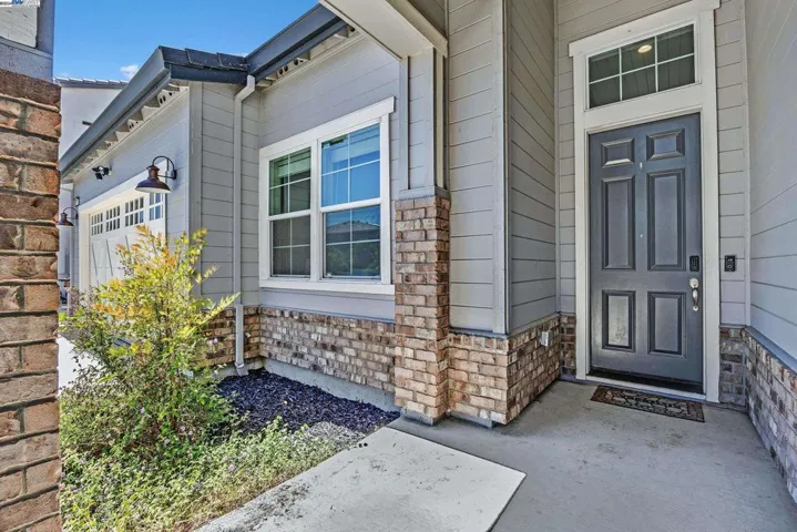 390 Fletcher Lane, Brentwood, California 94513