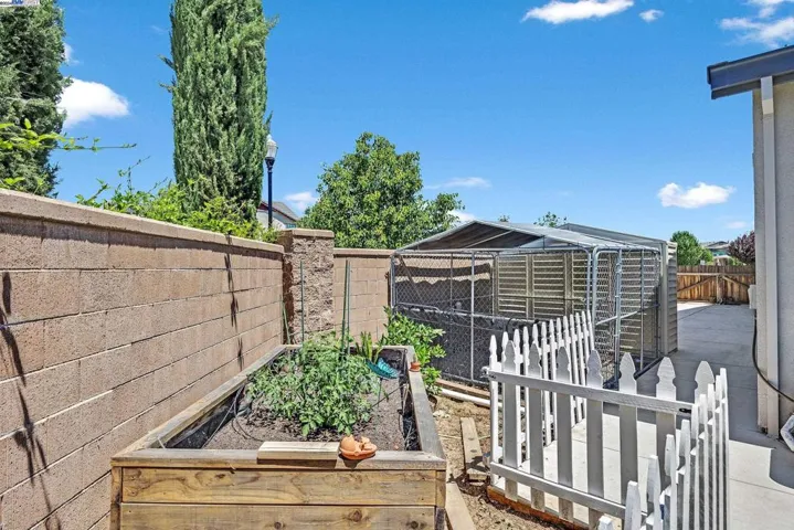 390 Fletcher Lane, Brentwood, California 94513