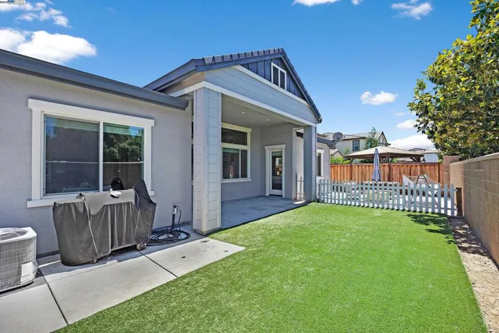 390 Fletcher Lane, Brentwood, California 94513