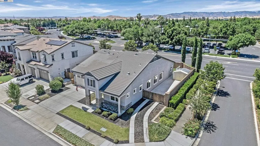 390 Fletcher Lane, Brentwood, California 94513