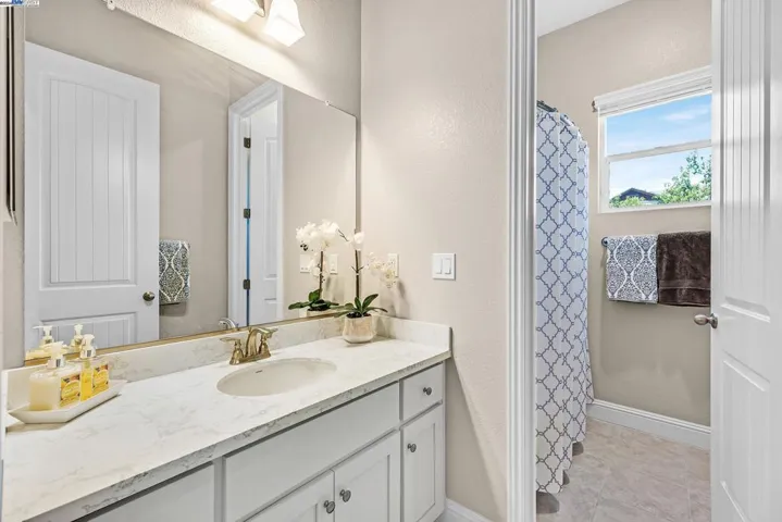 390 Fletcher Lane, Brentwood, California 94513