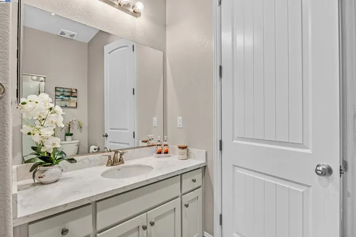 390 Fletcher Lane, Brentwood, California 94513