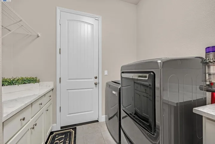 390 Fletcher Lane, Brentwood, California 94513