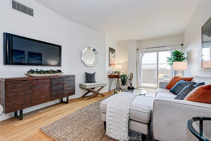 2750 Artesia Boulevard 313, Redondo Beach, California 90278