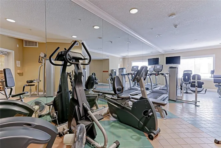 2750 Artesia Boulevard 313, Redondo Beach, California 90278