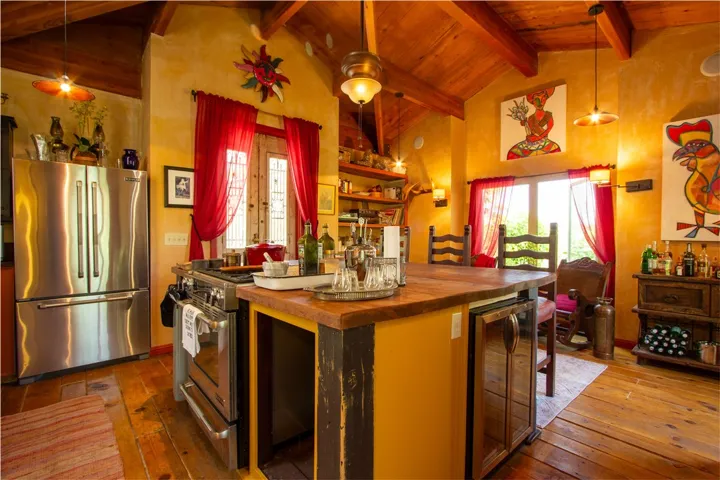 29901 Skyline Drive, Tehachapi, California 93561
