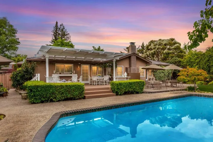 19205 Gunther Court, Saratoga, California 95070