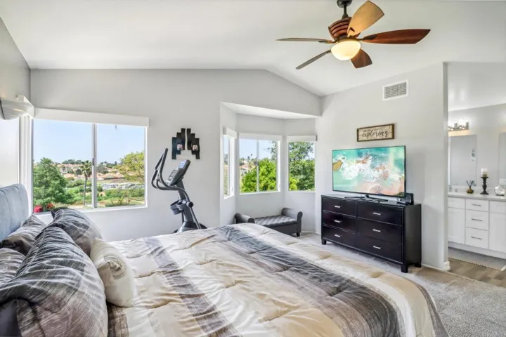 2014 Redwood Crest, Vista, California 92081
