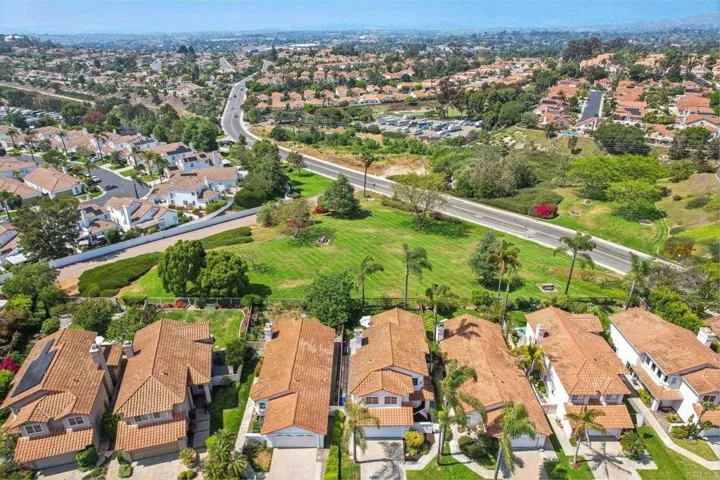 2014 Redwood Crest, Vista, California 92081
