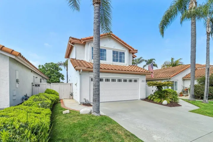 2014 Redwood Crest, Vista, California 92081