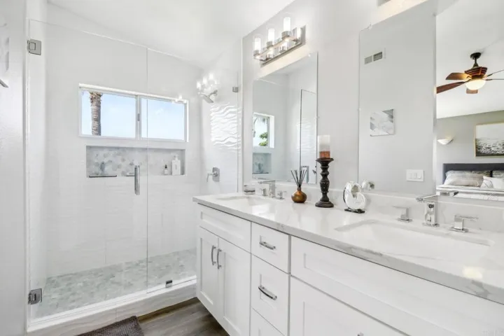 2014 Redwood Crest, Vista, California 92081