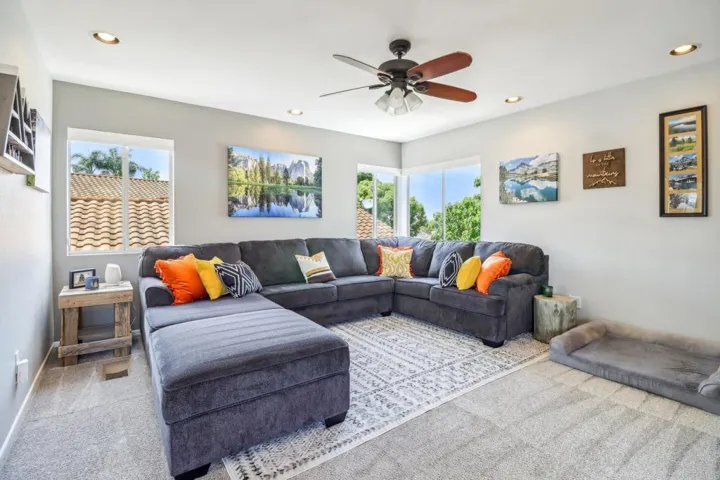 2014 Redwood Crest, Vista, California 92081