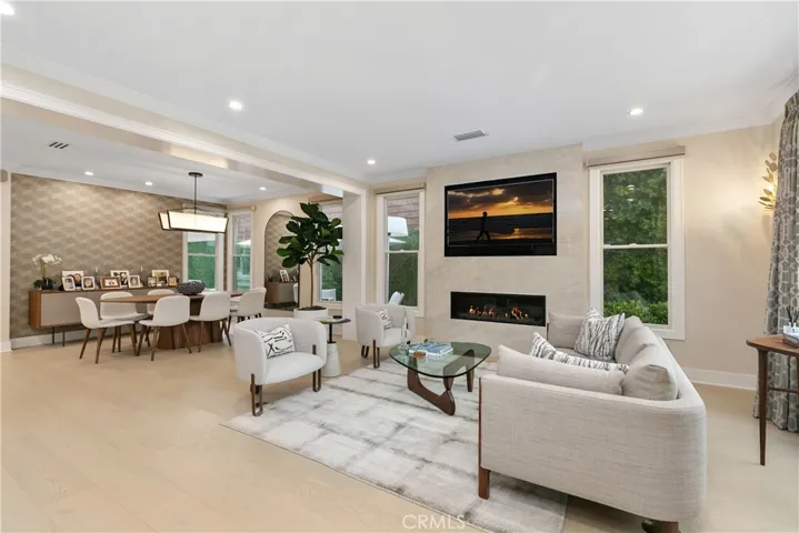 26 Long Bay Drive, Newport Beach, California 92660