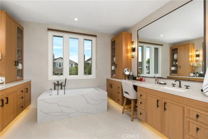 26 Long Bay Drive, Newport Beach, California 92660