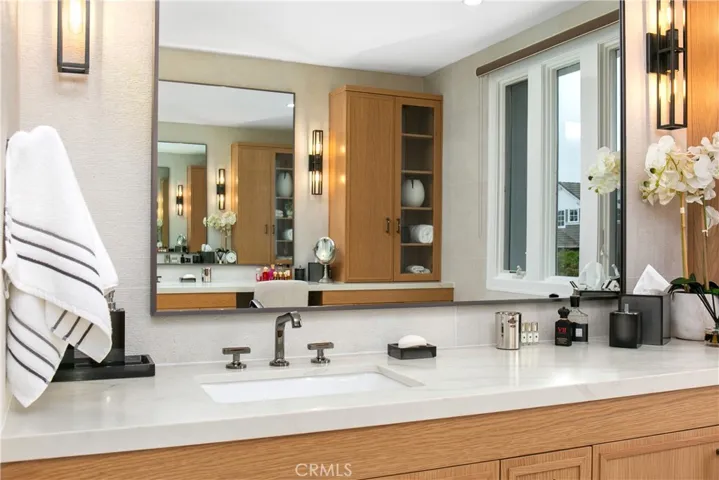 26 Long Bay Drive, Newport Beach, California 92660