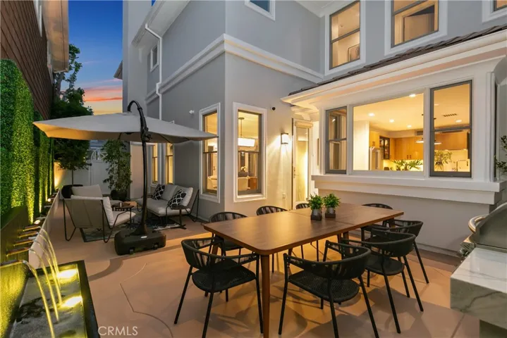 26 Long Bay Drive, Newport Beach, California 92660