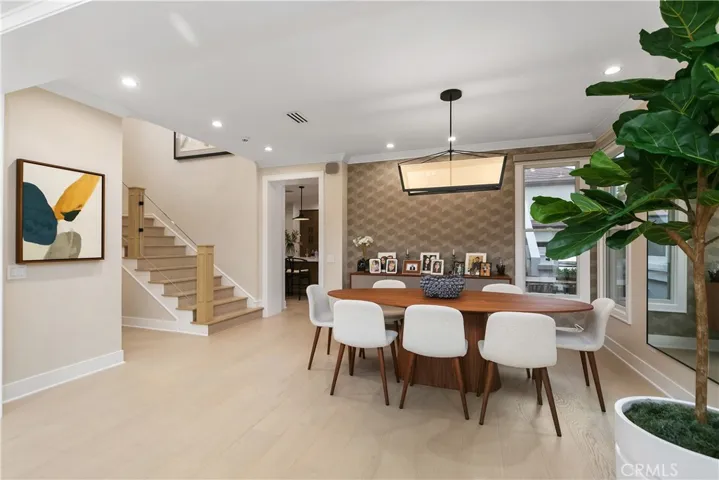 26 Long Bay Drive, Newport Beach, California 92660