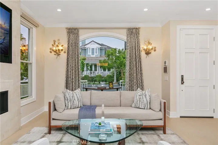 26 Long Bay Drive, Newport Beach, California 92660