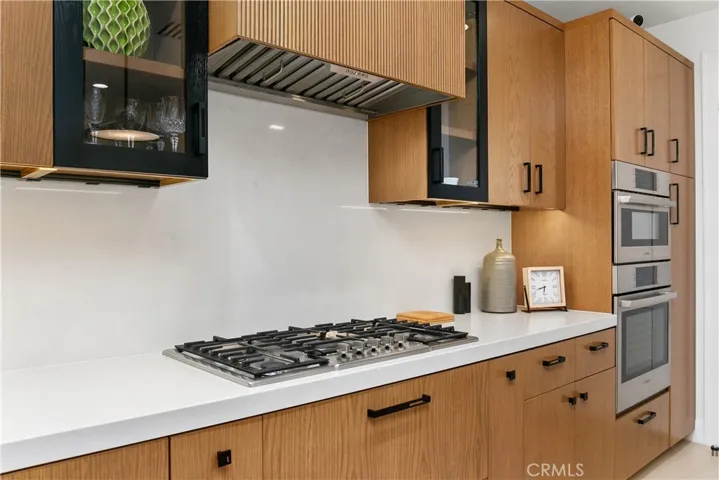 26 Long Bay Drive, Newport Beach, California 92660