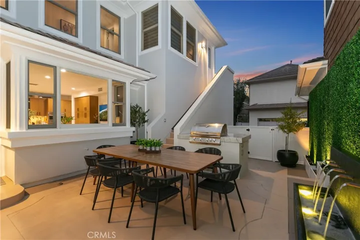 26 Long Bay Drive, Newport Beach, California 92660