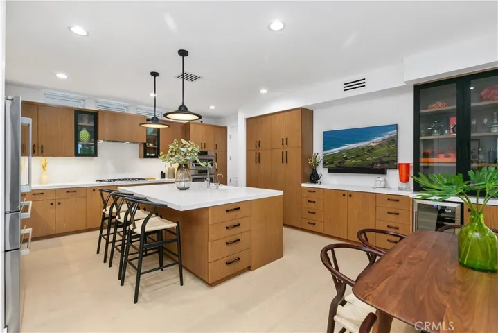 26 Long Bay Drive, Newport Beach, California 92660