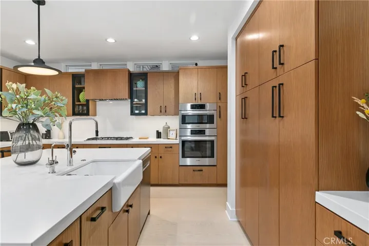 26 Long Bay Drive, Newport Beach, California 92660