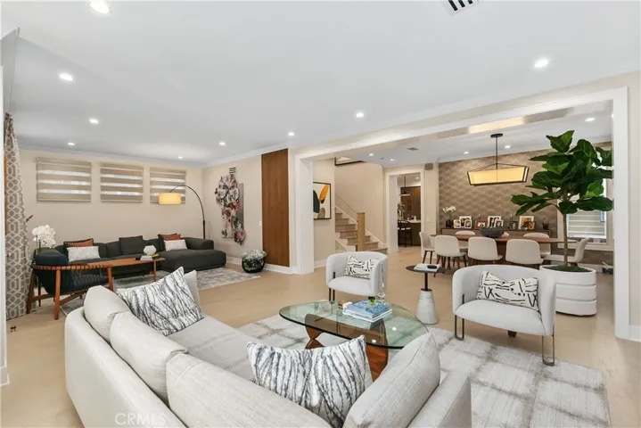 26 Long Bay Drive, Newport Beach, California 92660