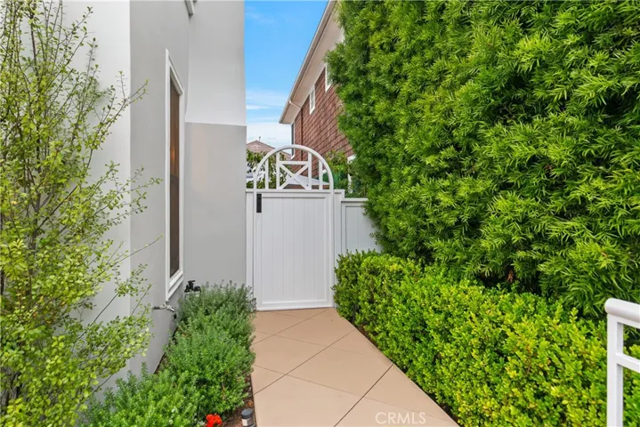 26 Long Bay Drive, Newport Beach, California 92660