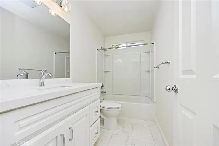 39902 Buxton Court, Murrieta, California 92563