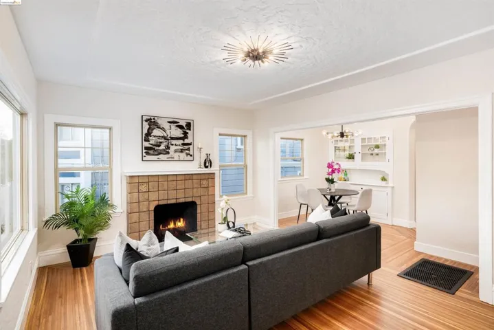 533 Taylor Ave, Alameda, California 94501