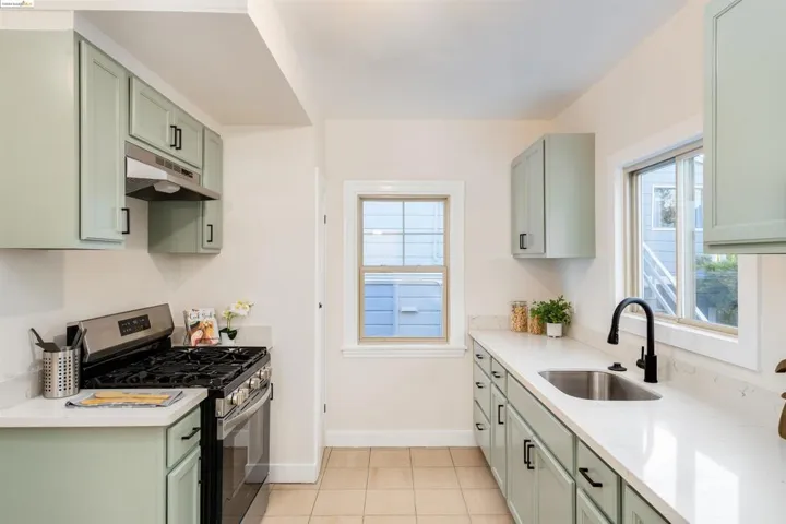 533 Taylor Ave, Alameda, California 94501