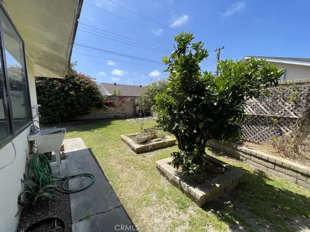 15631 Plymouth Lane, Huntington Beach, California 92647