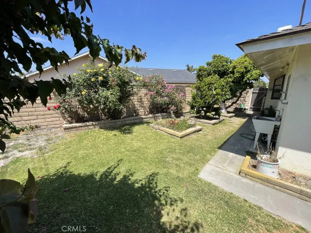 15631 Plymouth Lane, Huntington Beach, California 92647
