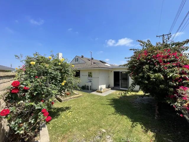 15631 Plymouth Lane, Huntington Beach, California 92647