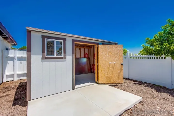1416 Rolling Hills, Oceanside, California 92056