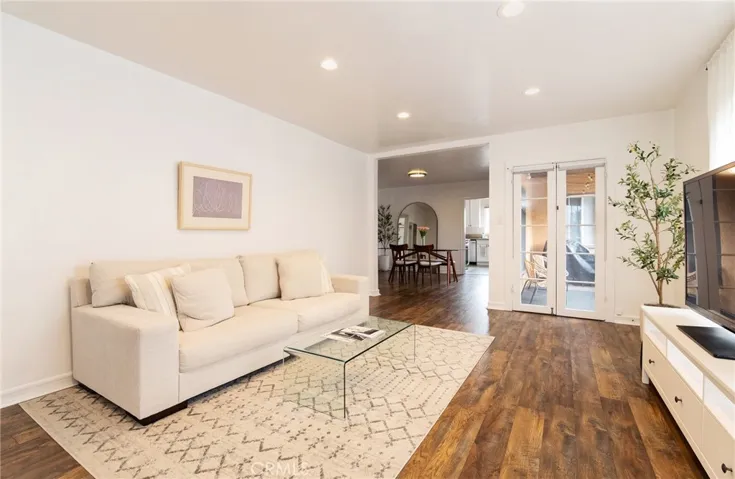 825 E 21st Street, Long Beach, California 90806