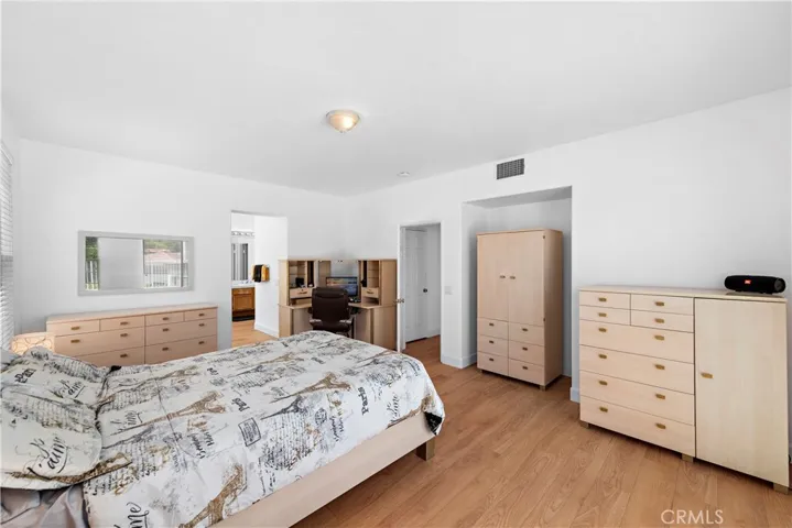 23364 Merion, Mission Viejo, California 92692