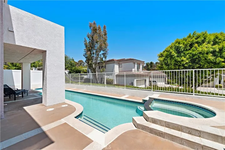 23364 Merion, Mission Viejo, California 92692