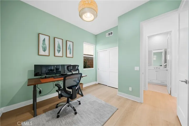 625 Cardona, Lake Forest, California 92630