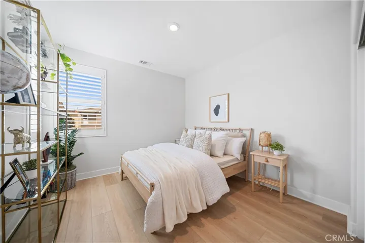 625 Cardona, Lake Forest, California 92630