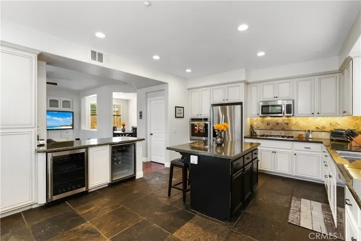 5356 Wishfield Circle, Huntington Beach, California 92649