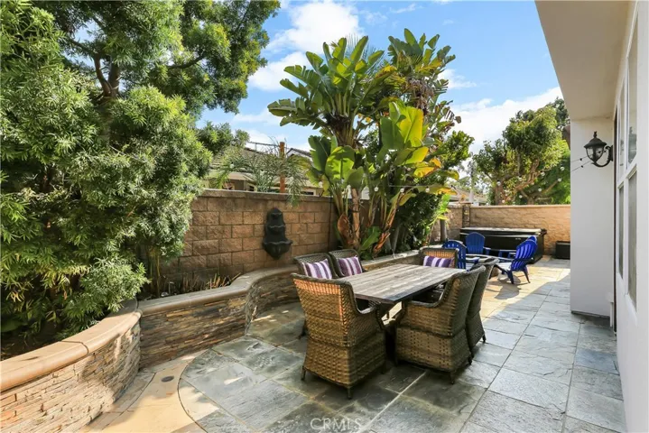 5356 Wishfield Circle, Huntington Beach, California 92649