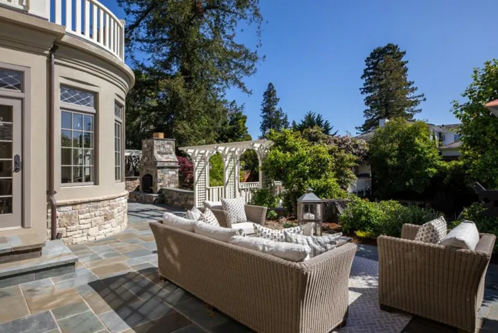 344 Pepper Avenue, Burlingame, California 94010