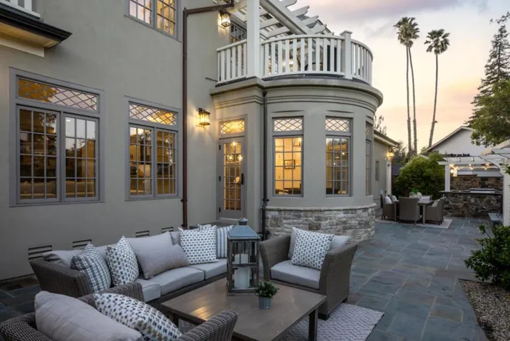 344 Pepper Avenue, Burlingame, California 94010