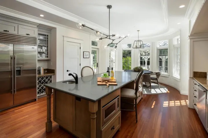 344 Pepper Avenue, Burlingame, California 94010