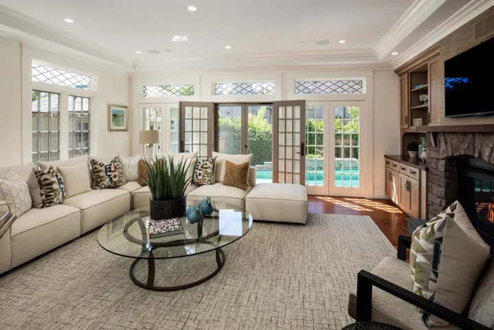 344 Pepper Avenue, Burlingame, California 94010