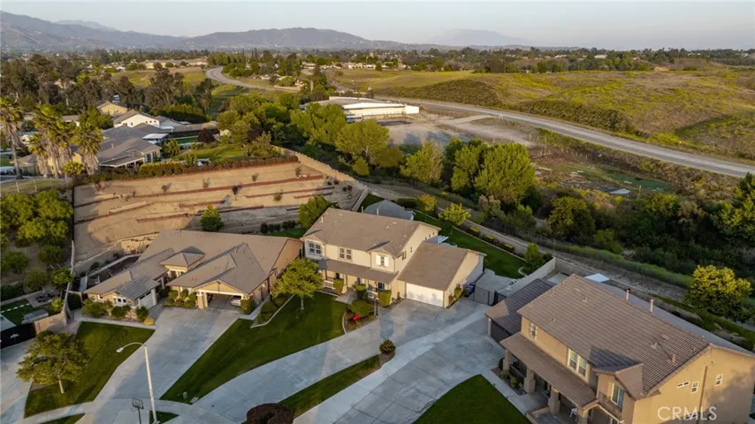 33581 Gene Autry Circle, Yucaipa, California 92399
