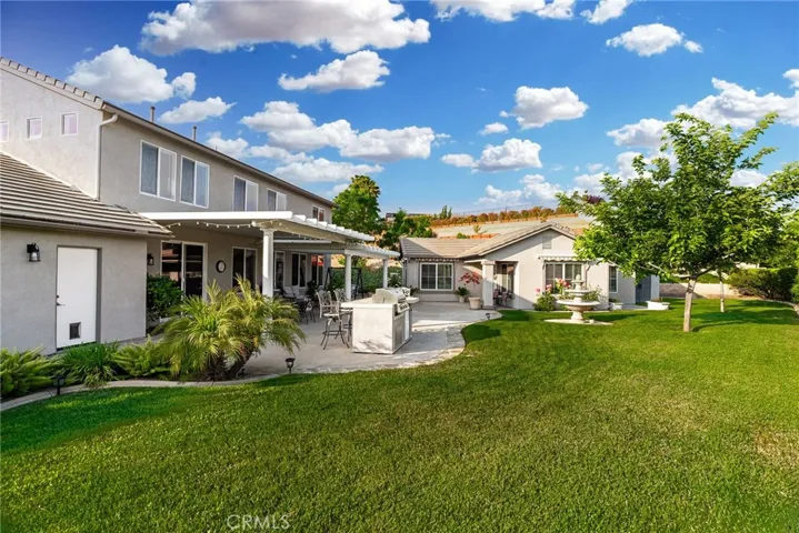 33581 Gene Autry Circle, Yucaipa, California 92399