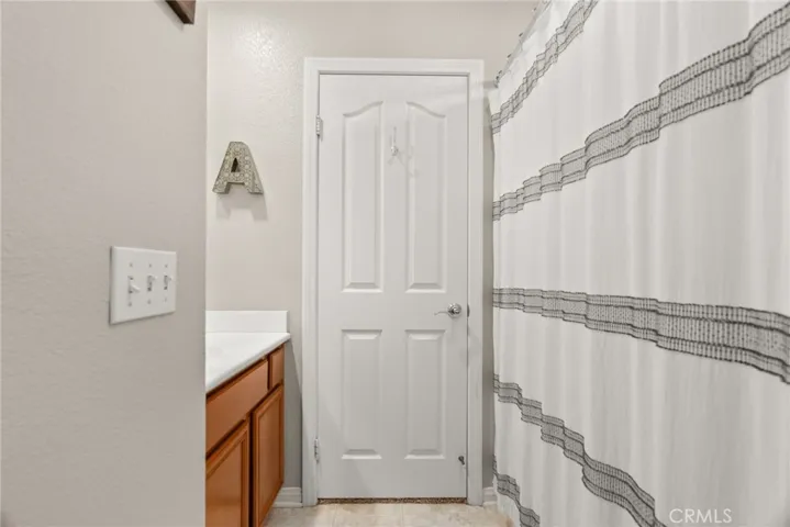 33581 Gene Autry Circle, Yucaipa, California 92399